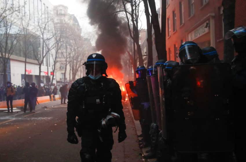 Paris streets set aflame as anti ‘police security’ protests take a violent turn