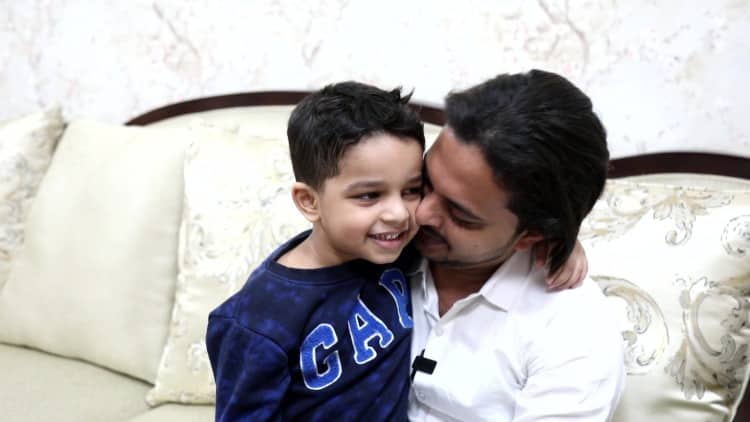 Dubai Police reunite a little boy with his father after being separated for months