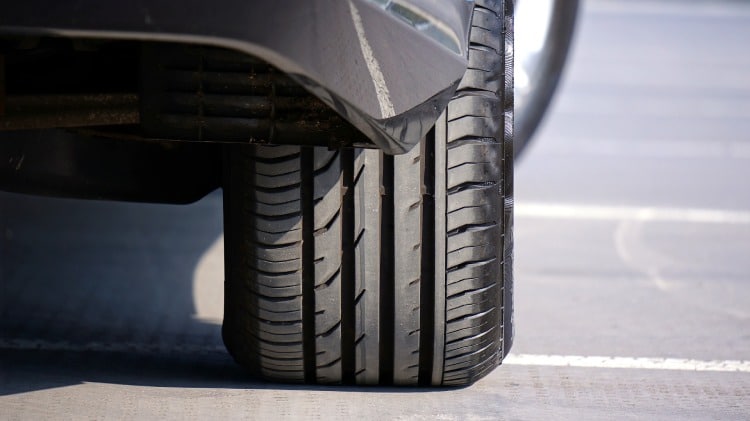 Six steps to avoid a tyre blowout