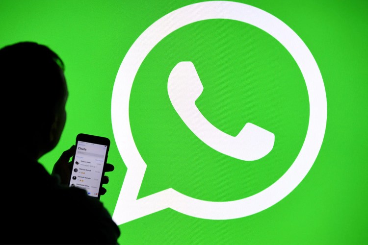 WhatsApp to allow group admins to d